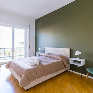 Appartamento Chiaia Mon Elegant Flat By Napoliapartments, Napoli